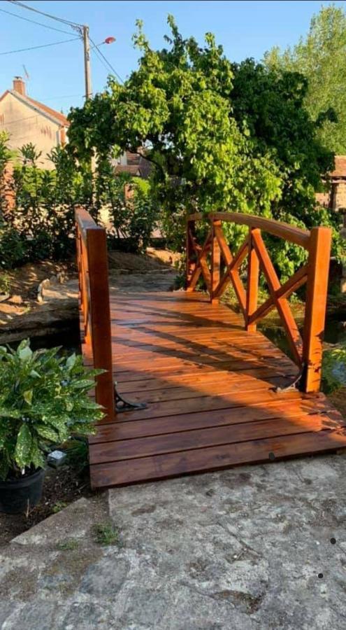 Le Moulin De Cutesson O Dela Du M Bed and Breakfast Villenauxe Εξωτερικό φωτογραφία